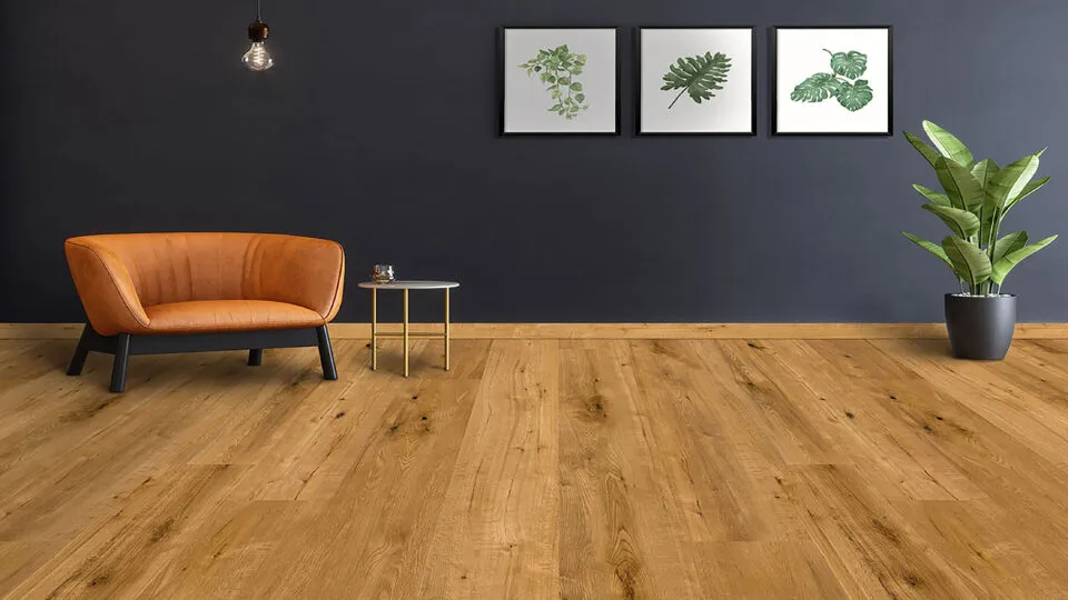 Wohnzimmer mit hochwertigem Bodenbelag und moderner Einrichtung – ZIPSE bietet passende Lösungen für stilvolle Wohnraumgestaltung.